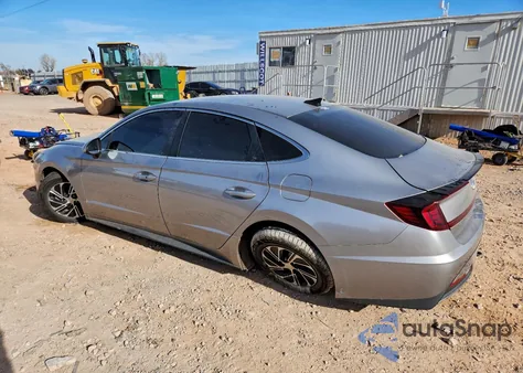 2021 Hyundai Sonata Hybrid z USA, uszkodzony, nr VIN KMHL24JJ8MA030252